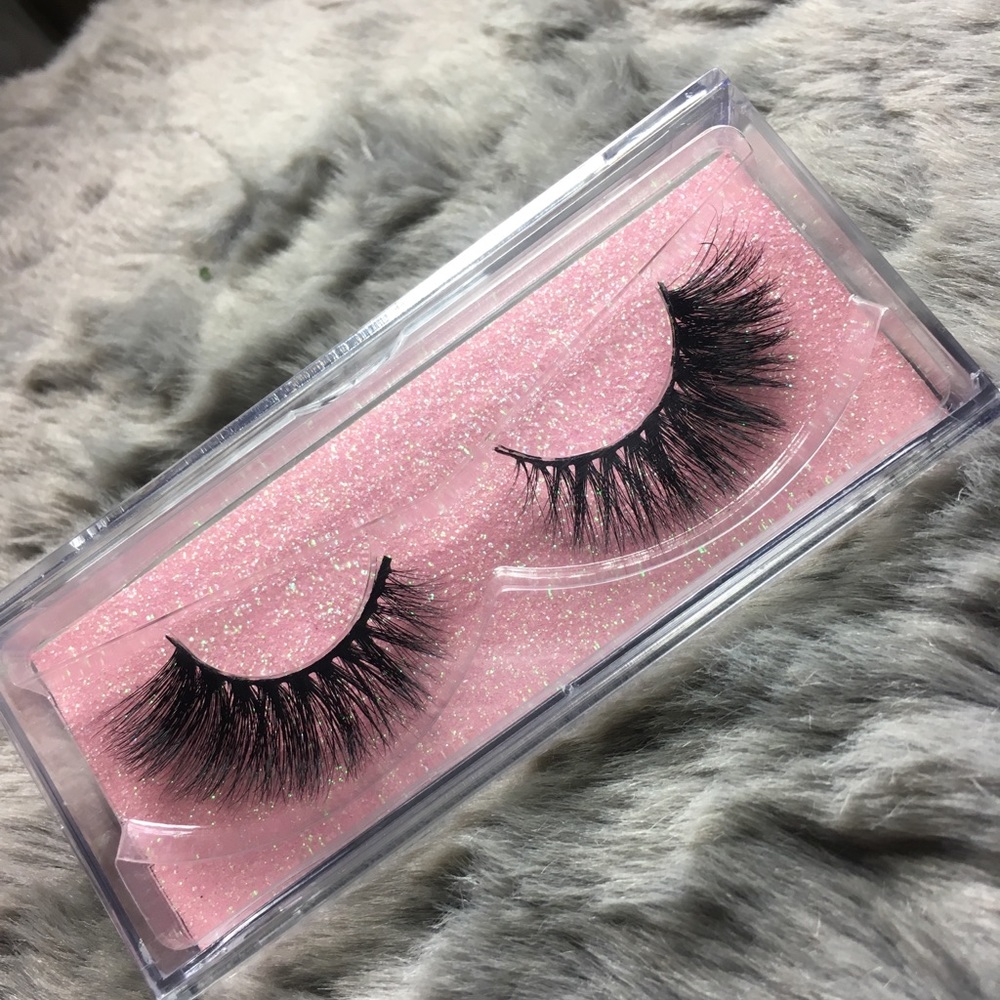 Mink eyelashes
